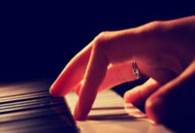 福原爱身着制服参与公益活动一日警察可爱卖萌.